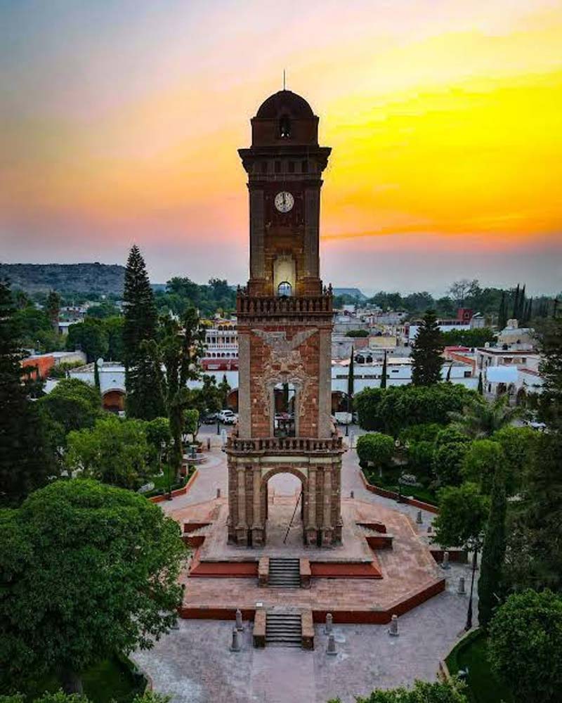 Reloj Monumental de Tecozautla.