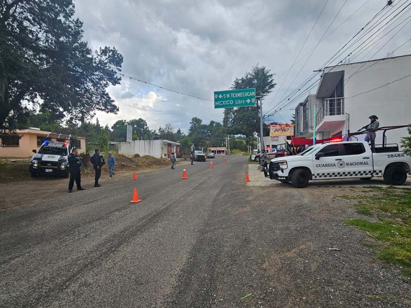 Operativos de vigilancia se mantienen en los accesos de Santa Rita Tlahuapan, en coordinación con la Secretaría de la Defensa Nacional