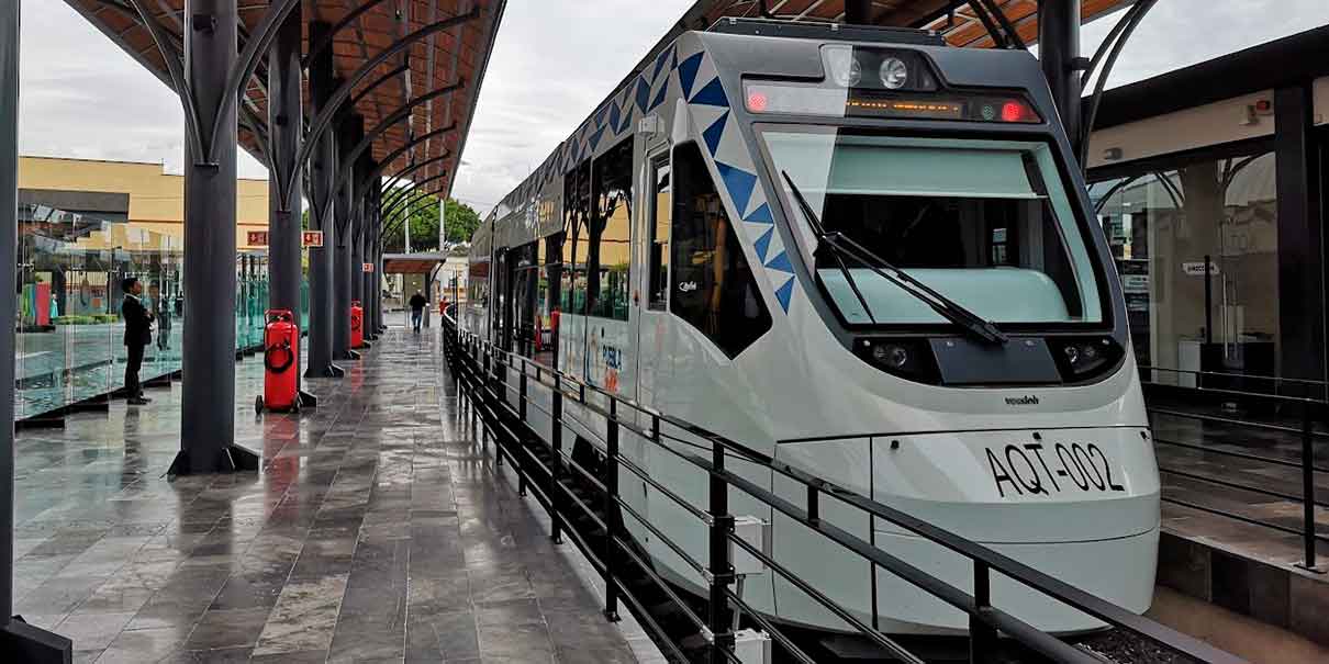 Tren turístico
