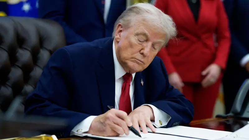 Trump anuncia aranceles a países que vendan petróleo a Cuba: ¿México en riesgo?