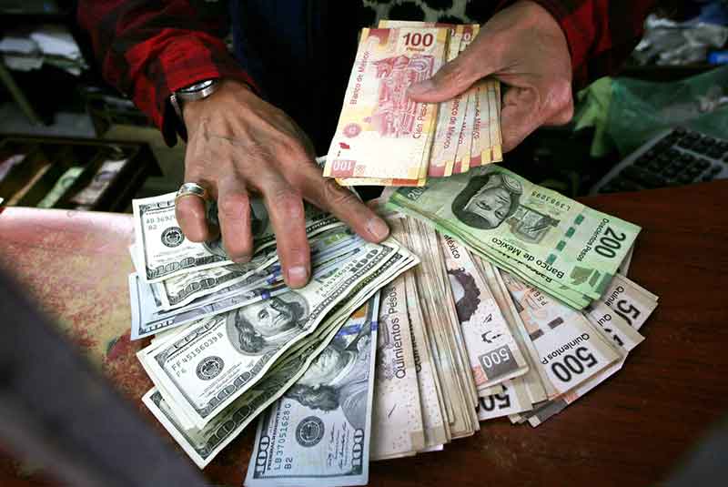 Aumenta la llegada de turistas a México, pero cae el ingreso de divisas