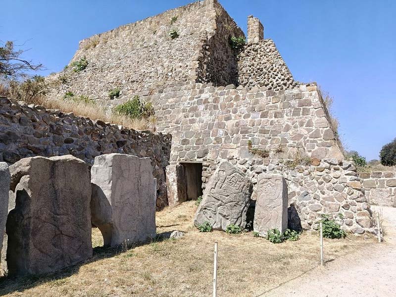 Zona Arqueológica de Monte Albán: la antigua capital zapoteca que domina Oaxaca desde las alturas