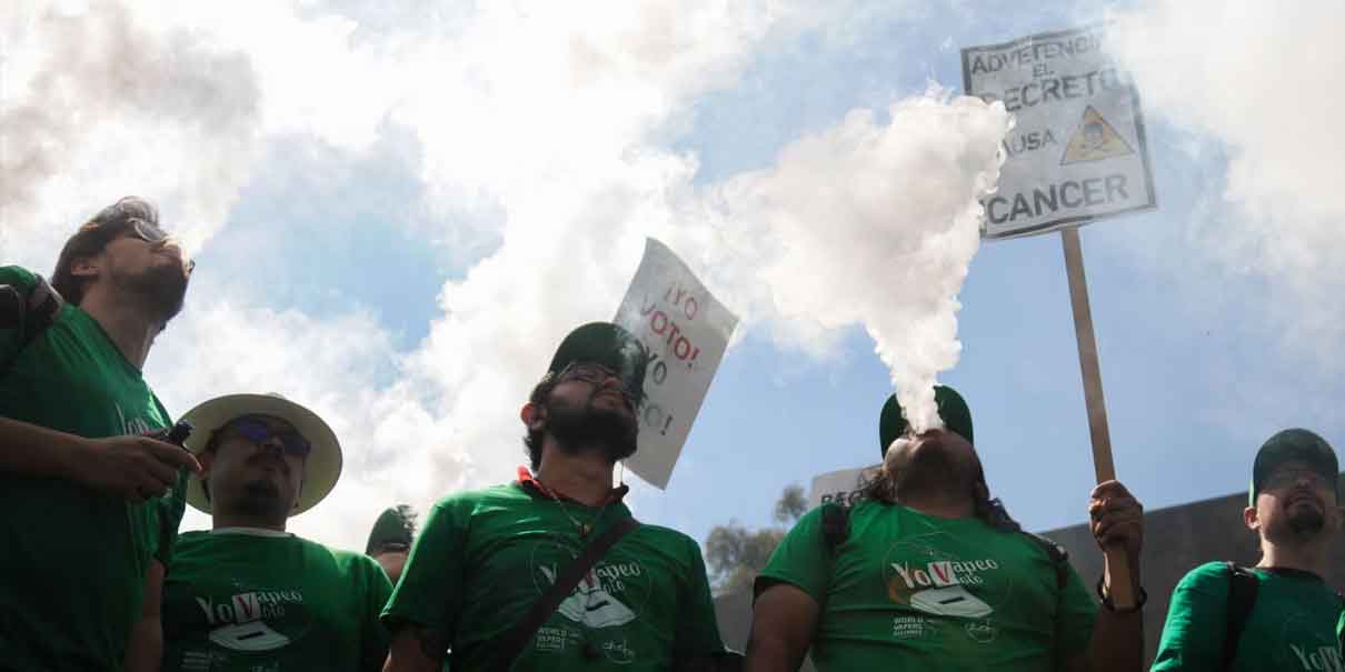 Protestan A Favor Del Vapeo En Las Inmediaciones Del Senado Diario