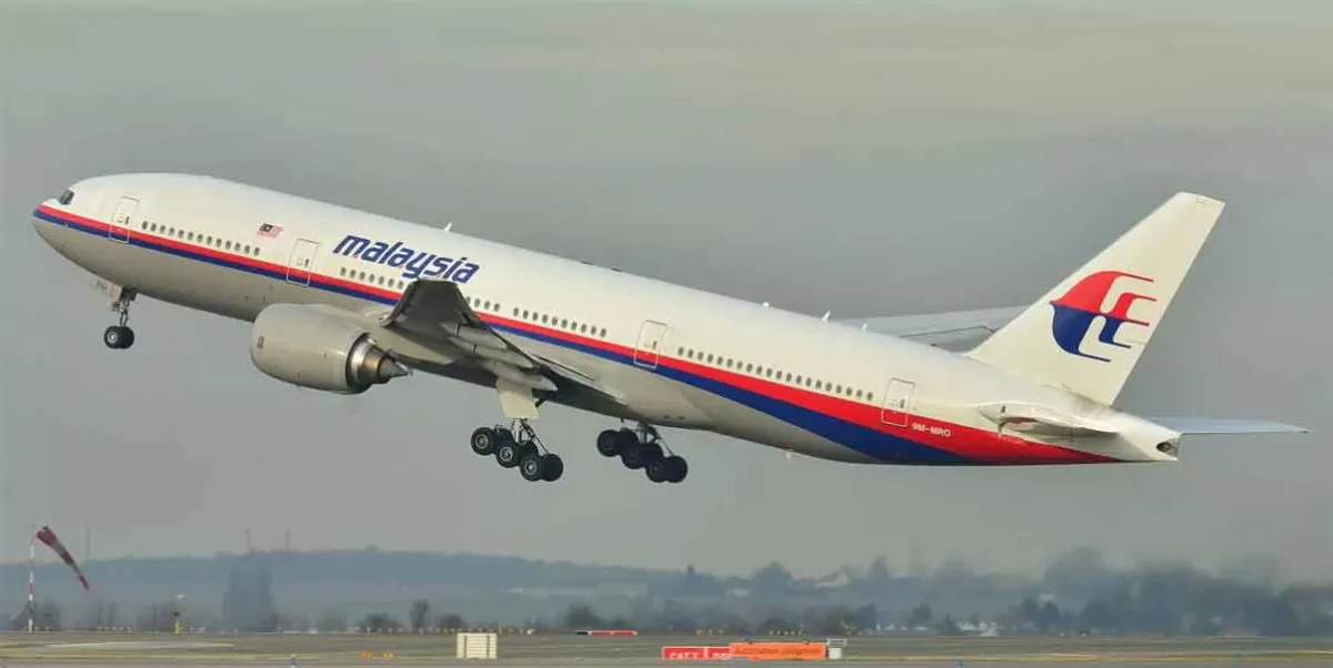 Dan a conocer supuesto video de la desaparición del vuelo MH370 de Malaysia con 'ovnis'