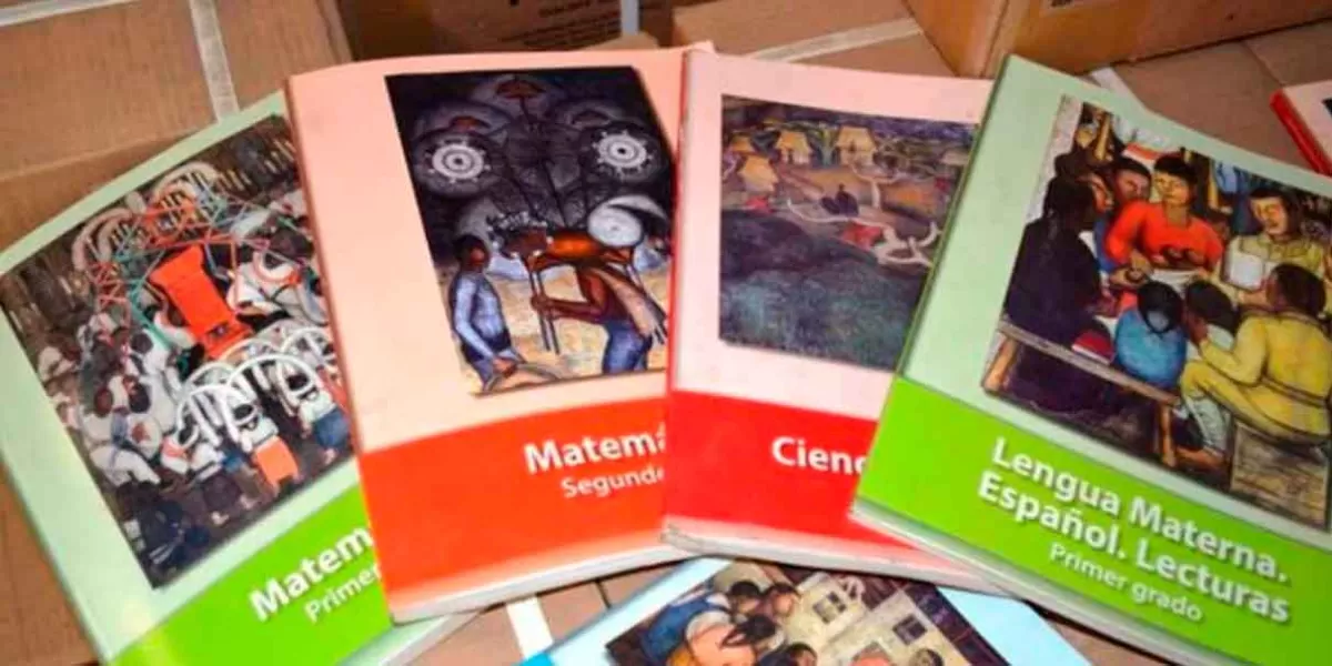 Libros y uniformes escolares están en proceso de distribución en Puebla