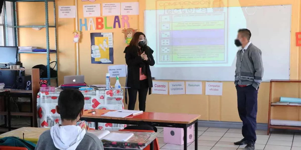 SEP otorga más de mil cambios de centro de trabajo a profesores en Puebla
