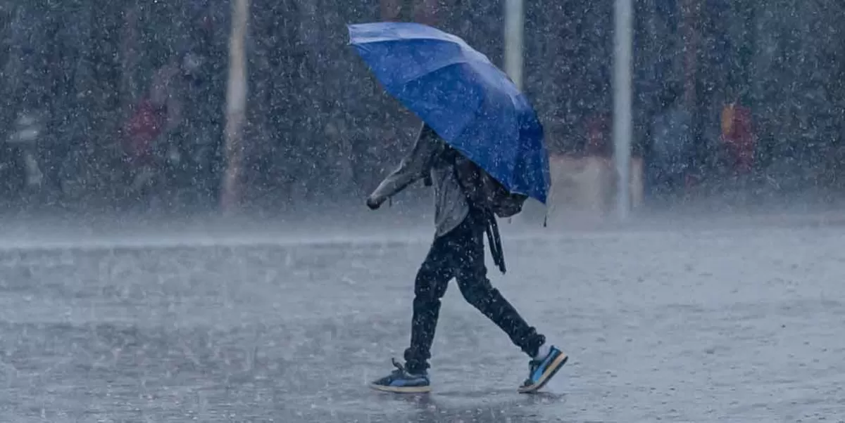 Se esperan 4 días de lluvia a lo largo del país a causa de la onda tropical 25