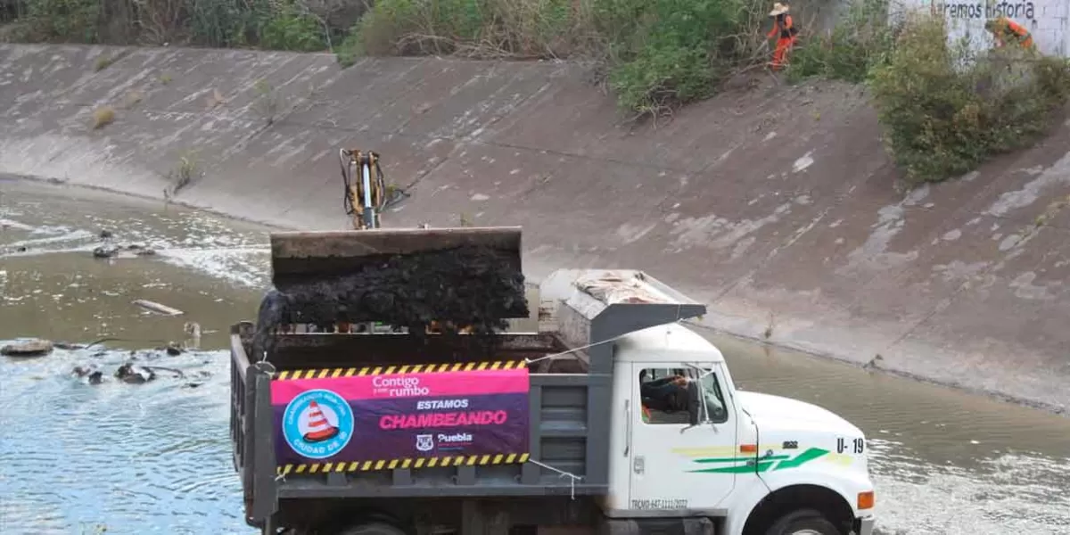 Retiran más de 136 toneladas de residuos sólidos en barrancas de la capital poblana