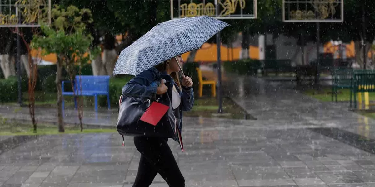 Se esperan lluvias y tormentas eléctricas en Puebla por Onda Tropical 27