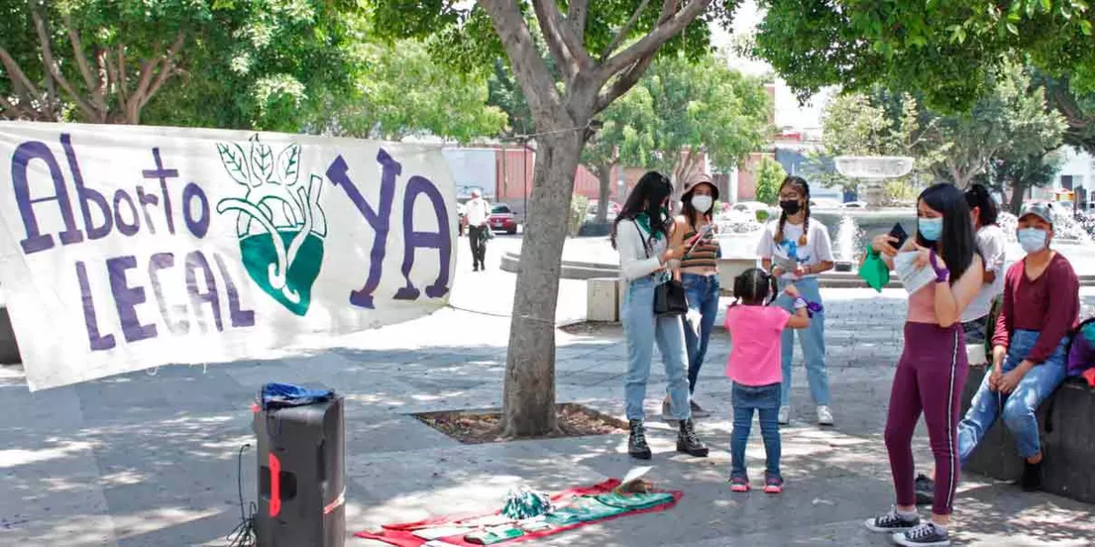 Con Xóchitl Gálvez, panistas ven posibilidades de aprobar el aborto en Puebla 