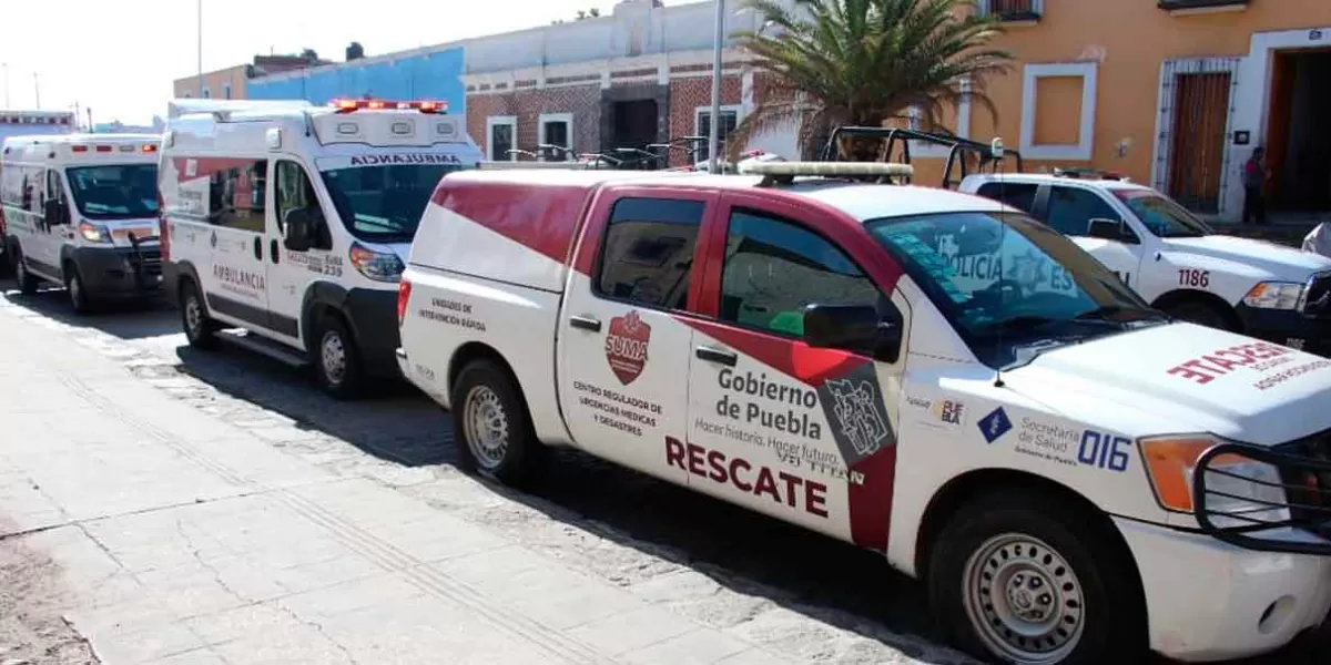 Puebla mandó a médicos, paramédicos y camión-ambulancia a Guerrero para atender a damnificados