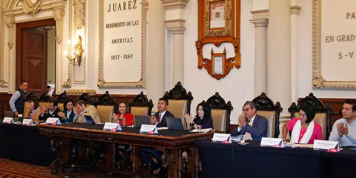 Se aplicó el Cabildo de Puebla y aprobó modificaciones al costo de Parquímetros