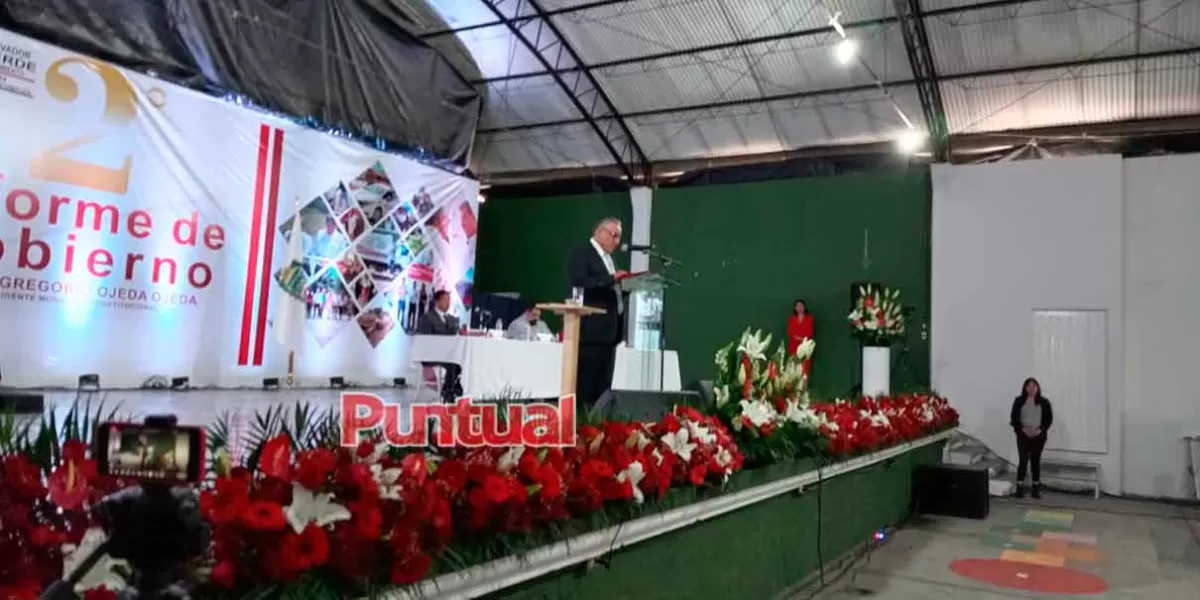 Alcalde de El Verde realiza informe y destaca apoyo del gobierno del Estado