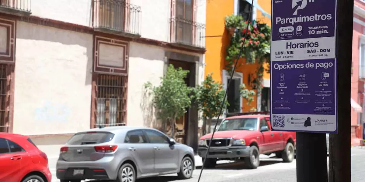 ¿Deben continuar los parquímetros en Puebla?