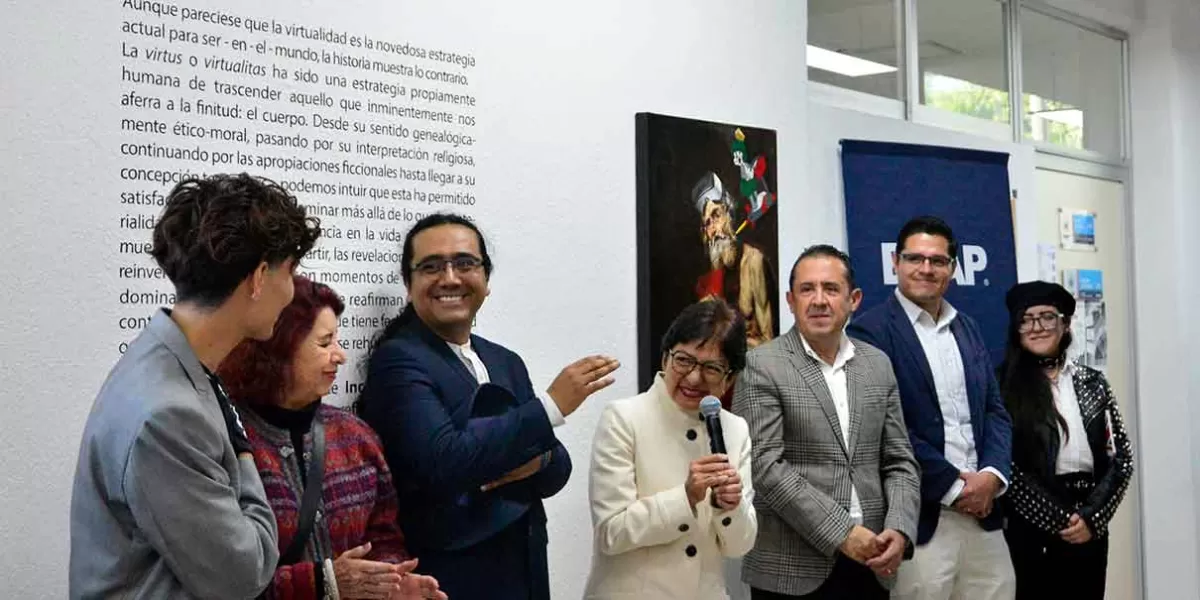 Rectora de la BUAP inaugura exposición Arte en la era digital en el CCU