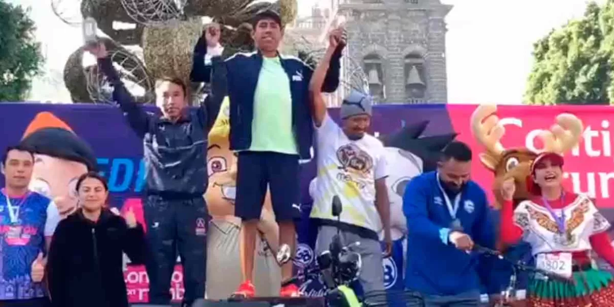 Marco Antonio e Inés Sarahí fueron los ganadores del Medio Maratón de Puebla 