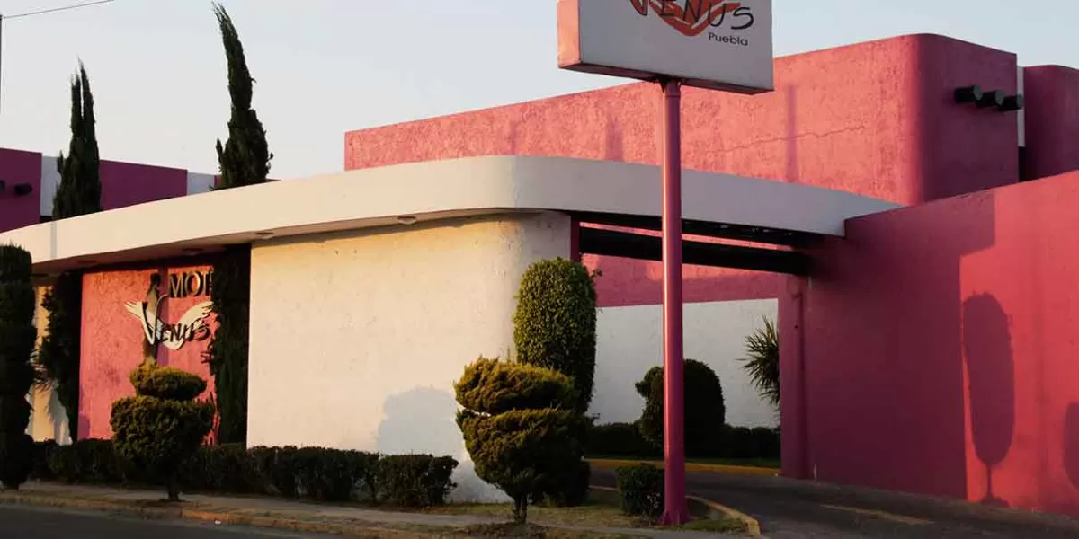 Por “echar delicioso”, hombre de la tercera edad es hallado sin vida en motel de Venus Puebla