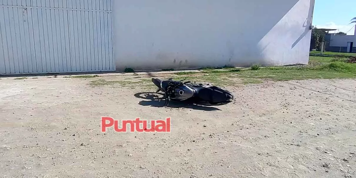 Aseguran motocicleta robada en Huejotzingo; delincuentes huyeron