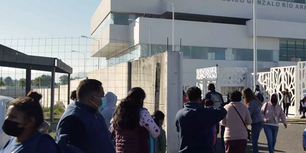 Infecciones respiratorias vuelven a saturar hospitales de Puebla 
