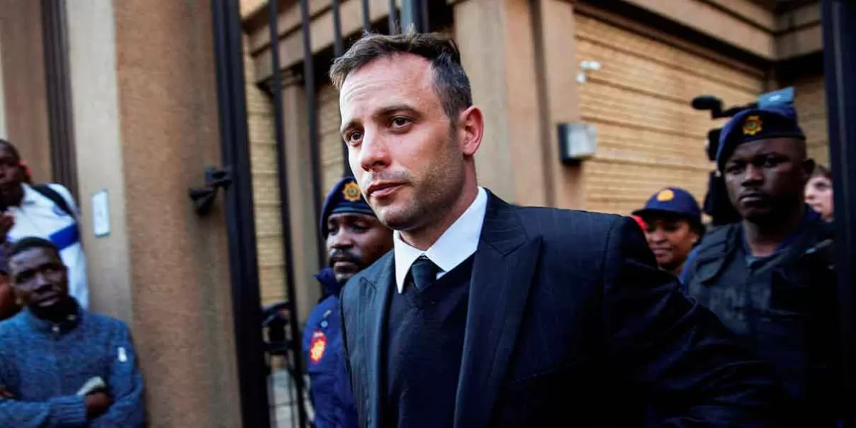 El campeón paralímpico Oscar Pistorius en libertad tras 9 años en prisión por matar a su novia