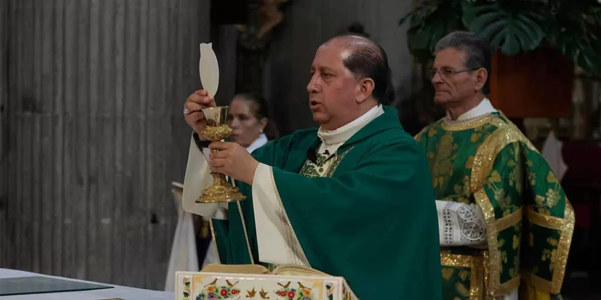 Obispo auxiliar de Puebla invita a defender la vida y respetar la dignidad de las personas