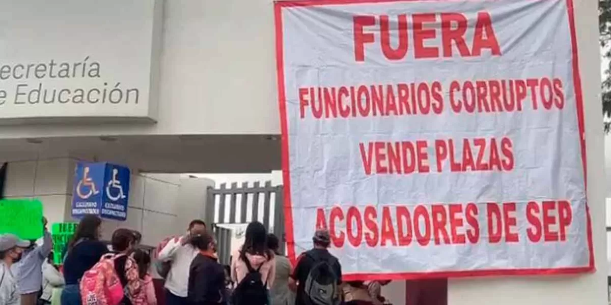 Se mantiene venta de plazas docentes en Puebla; en 2023 hubo 69 denuncias