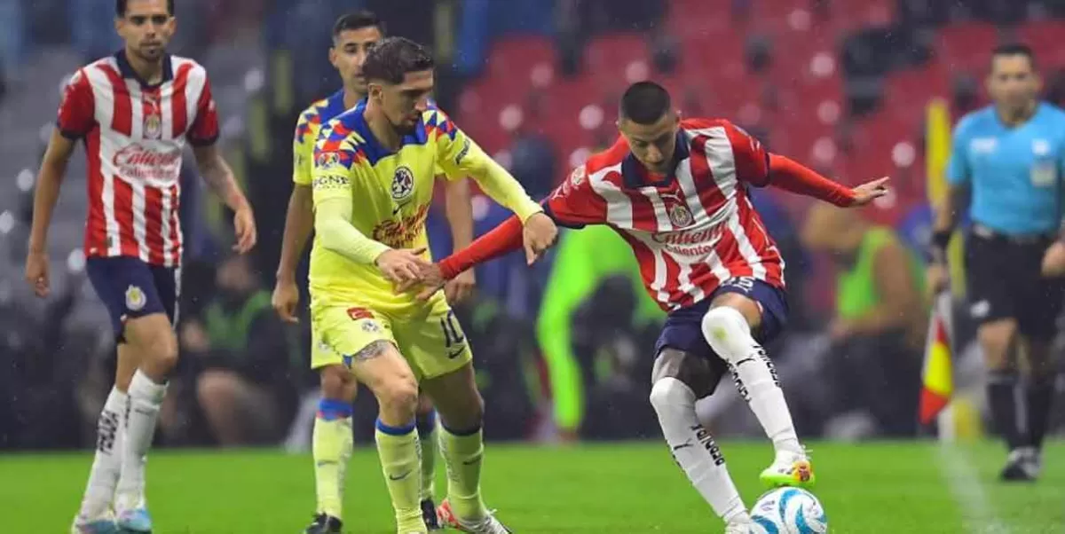 América golea 3-0 a las Chivas en la Concachampions