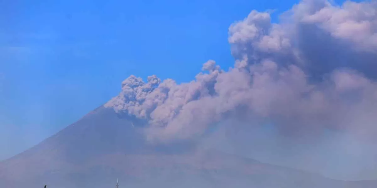 A 12 municipios llegó la ceniza volcánica del Popo este martes