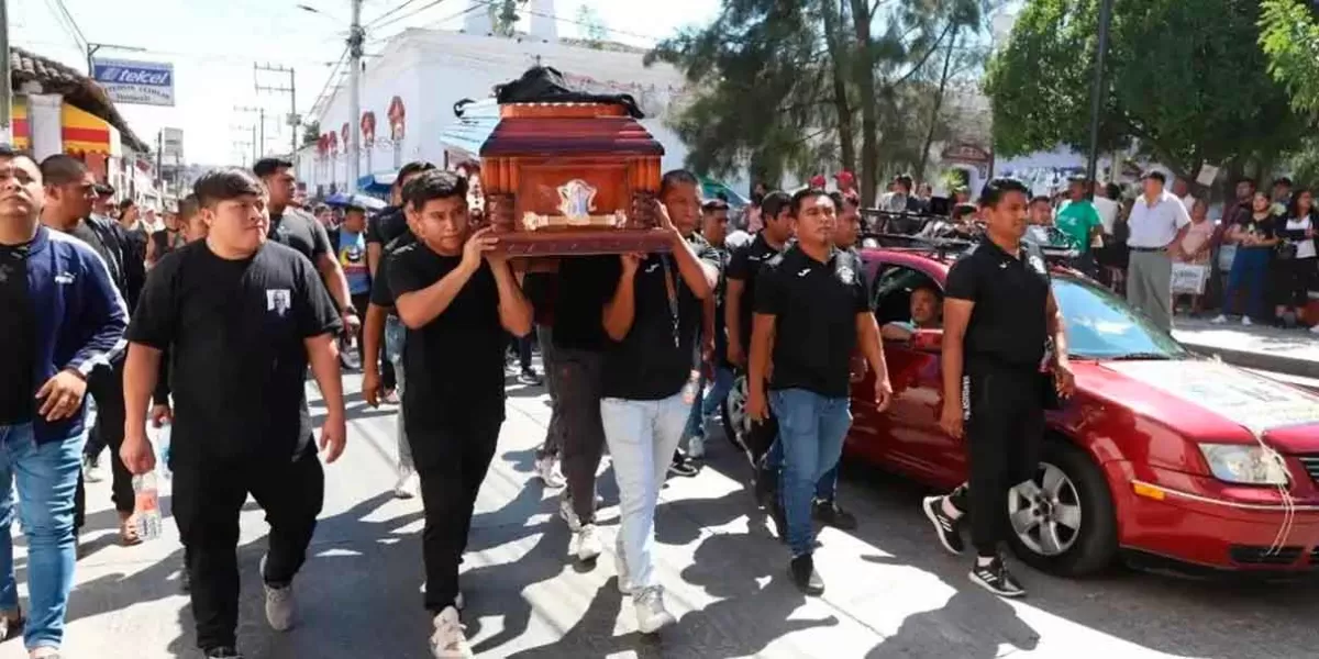 Pidió permiso para ir a la tienda y se fugó, policía que mató a normalista en Guerrero