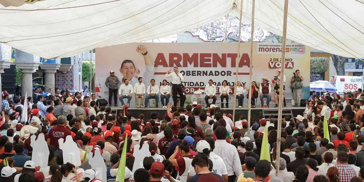 En Tehuacán, Alejandro Armenta anunció apoyo en obras comunitarias