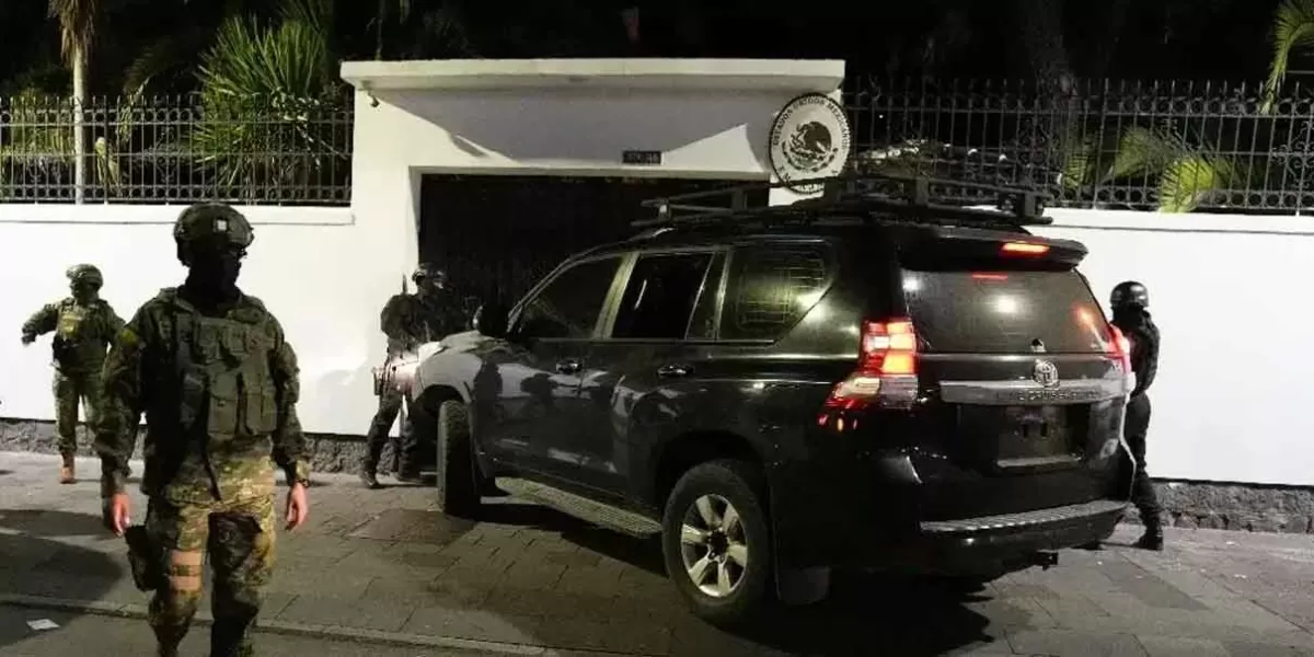 Policía irrumpe en la embajada de México en Ecuador