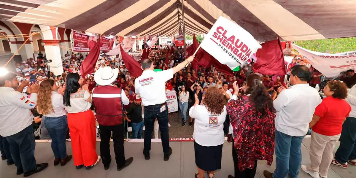 Alejandro Armenta promete agroparques y conectividad carretera en Zinacatepec