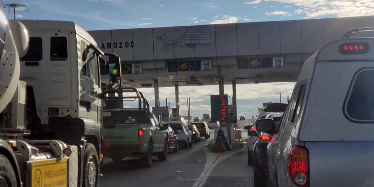 Este viernes transportistas cerrarán carreteras en Puebla, les deben pagos del Tren Maya