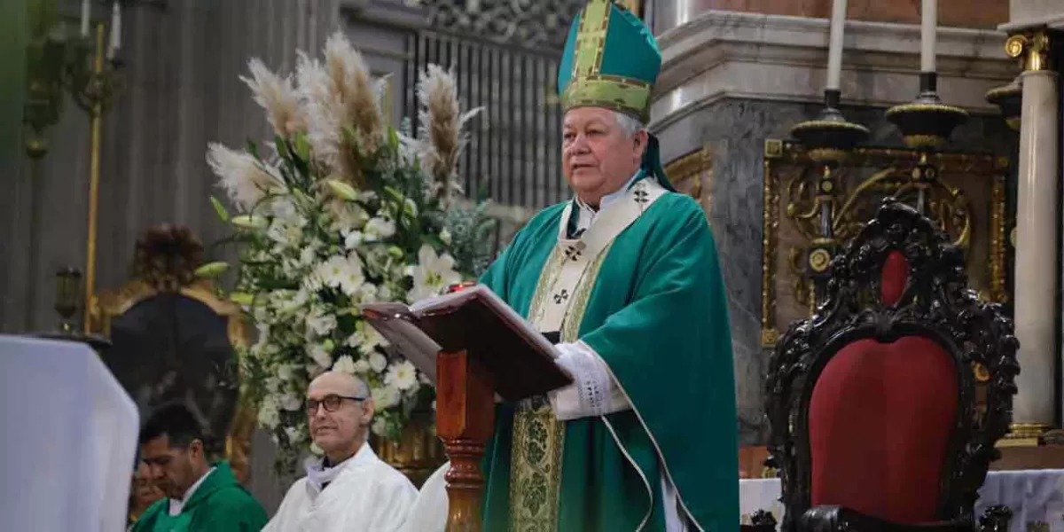 El hombre por la envidia del Diablo experimenta actitudes de muerte, lamentó el arzobispo de Puebla