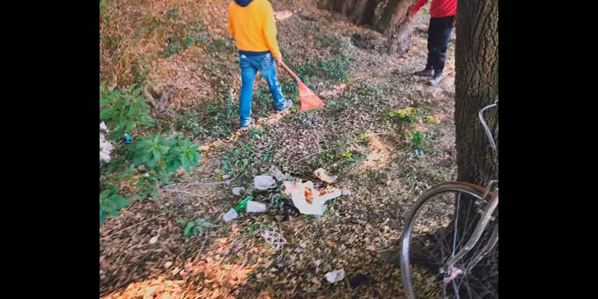 Pobladores de Tlanalapan realizaron jornada de limpieza y reforestación