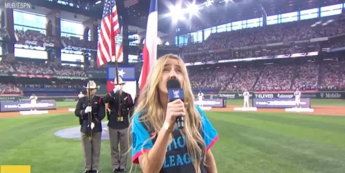 Ingrid Andress es criticada por cantar en estado de ebriedad el himno de Estados Unidos
