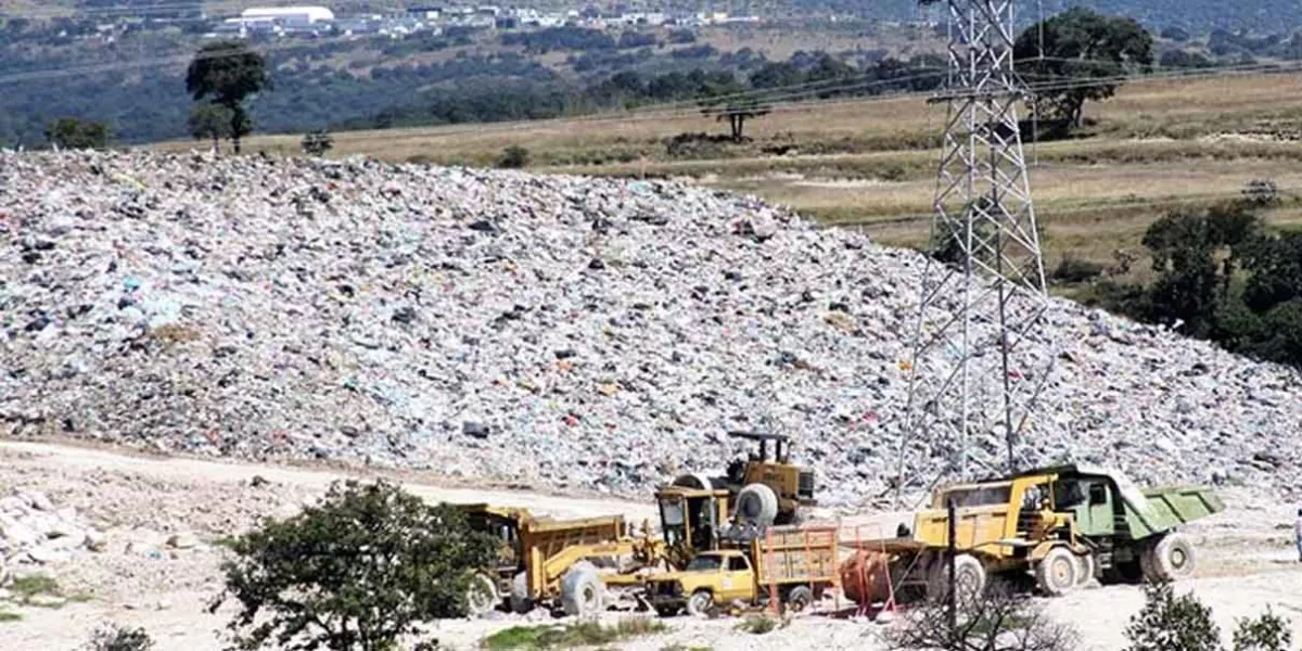 Puebla le renovó permiso a 7 municipios para seguir tirando su basura en Chiltepeque