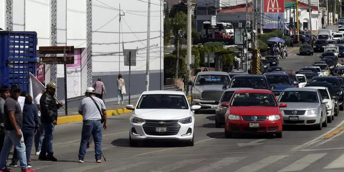 7 vialidades de la ciudad con bloqueos de la 28 de Octubre