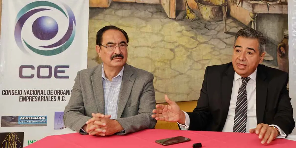 COE alerta sobre corrupción en trámites municipales de Puebla: exigen sumas extras 