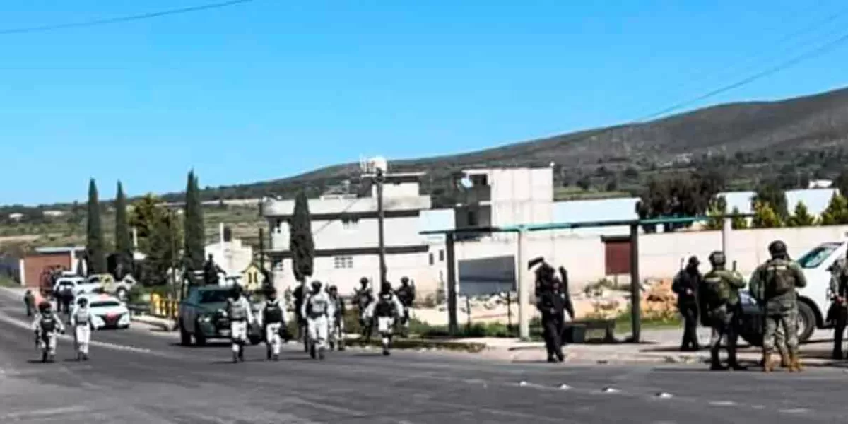 Enfrentamiento entre delincuentes y militares en Cañada Morelos