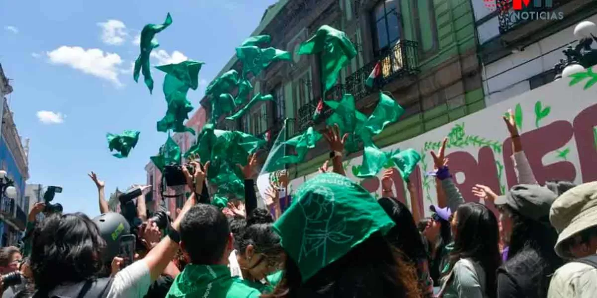 El “aborto forzado” será castigado en Puebla con 8 años de prisión 