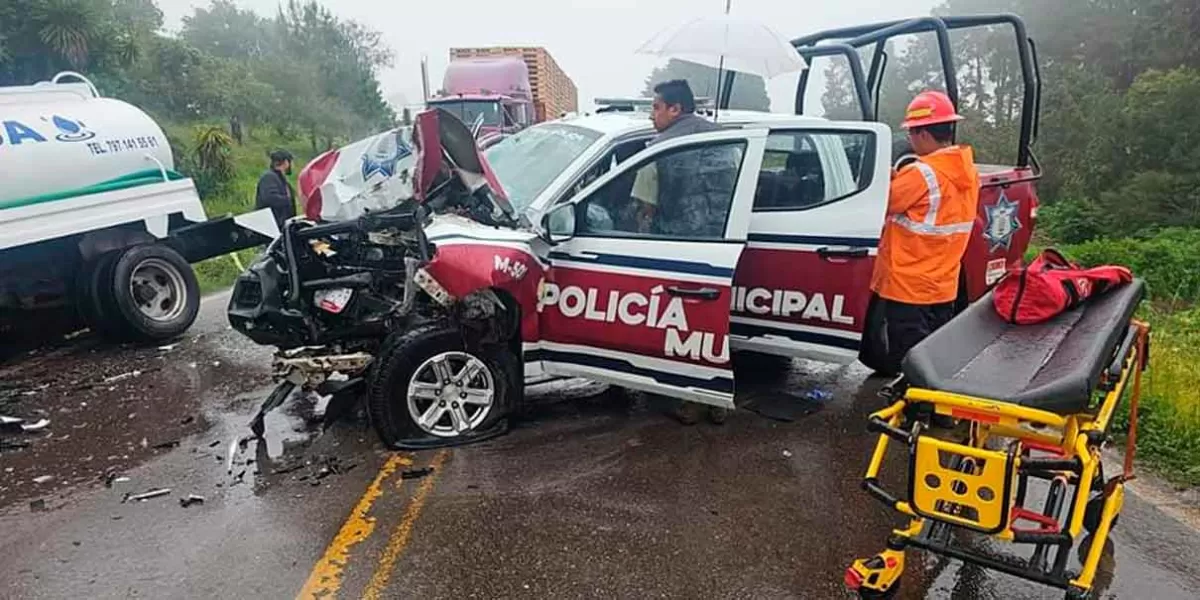 Accidente en carretera Federal 119: Policías de Xicotepec resultan heridos