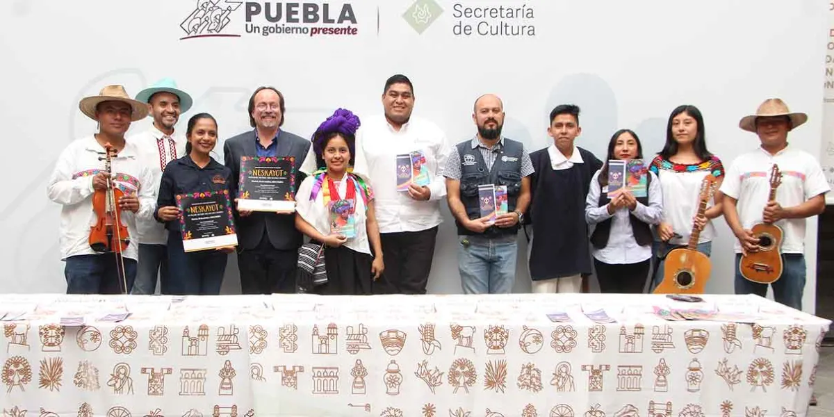 Secretaría de Cultura presenta altar representativo de Huehuetla en el Festival “Santujni”