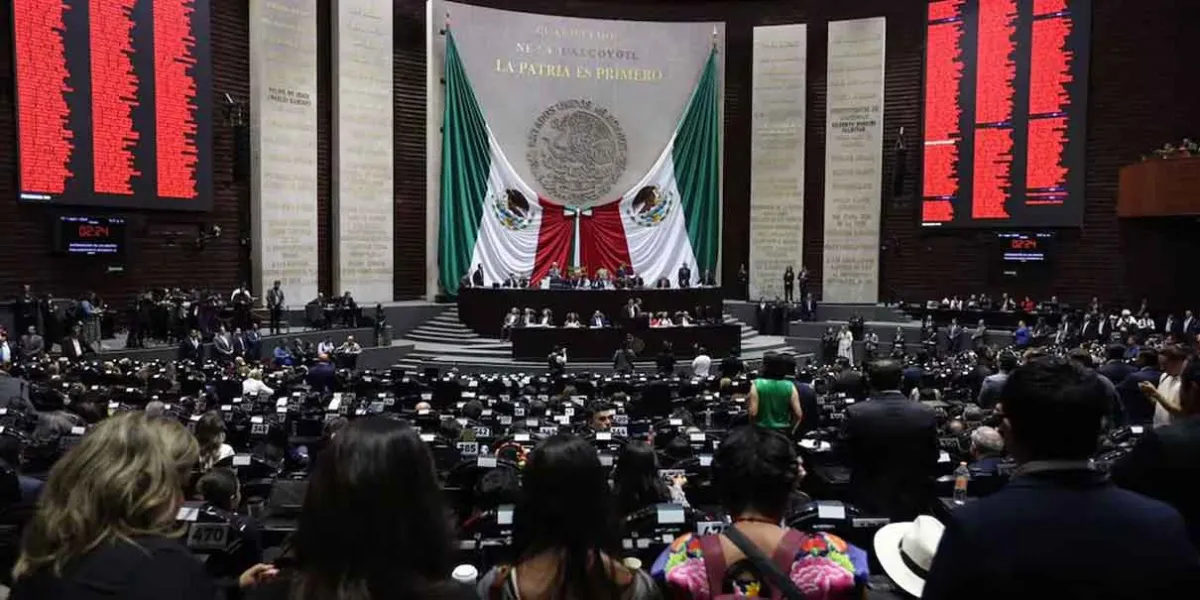 Diputados aprueban en lo general reforma energética de AMLO