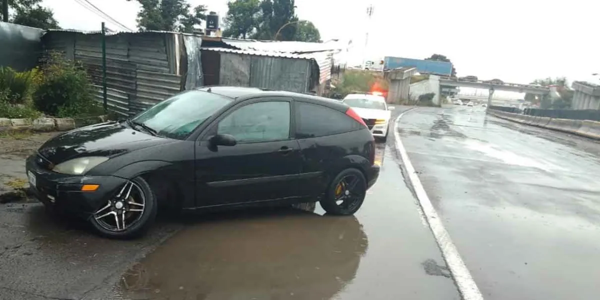 Mañana lluviosa deja cuatro accidentes en la autopista México-Puebla