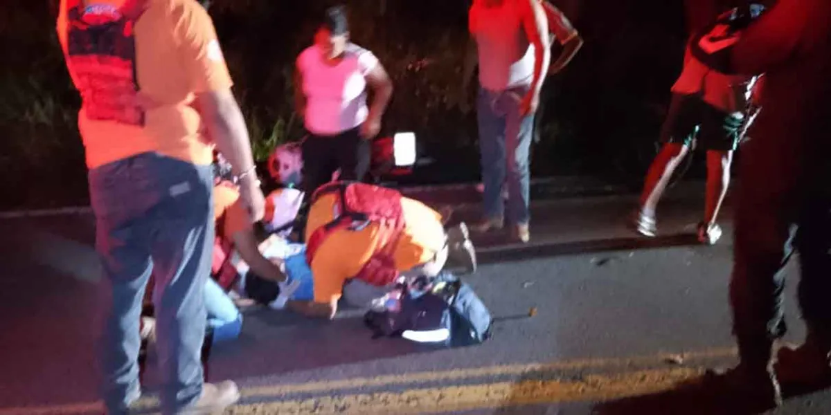 Pipa provoca carambola de motociclistas en la Pachuca-Tuxpan