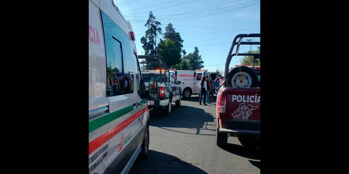 Choque frontal en la México-Puebla deja cinco personas lesionadas