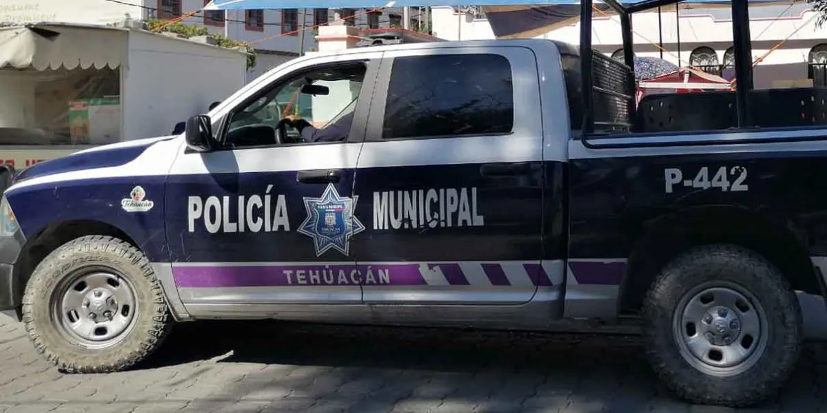 A mano armada ladrones roban papelería en Tehuacán; jalaron con dinero y mercancía