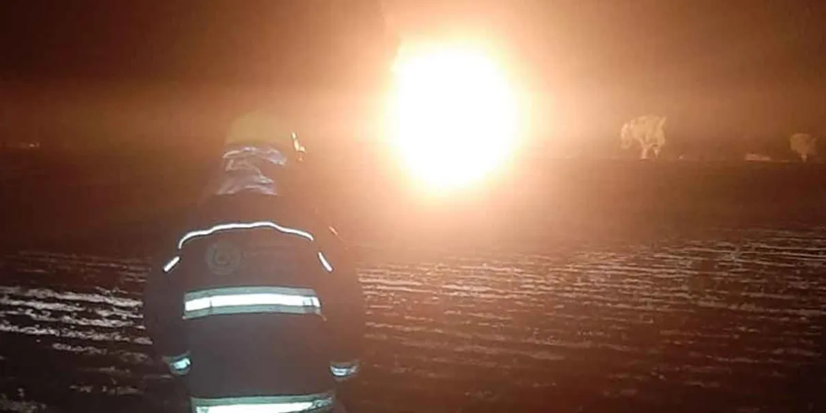 Controlada, pero no extinguida fuga de gas por ordeña en Los Reyes de Juárez
