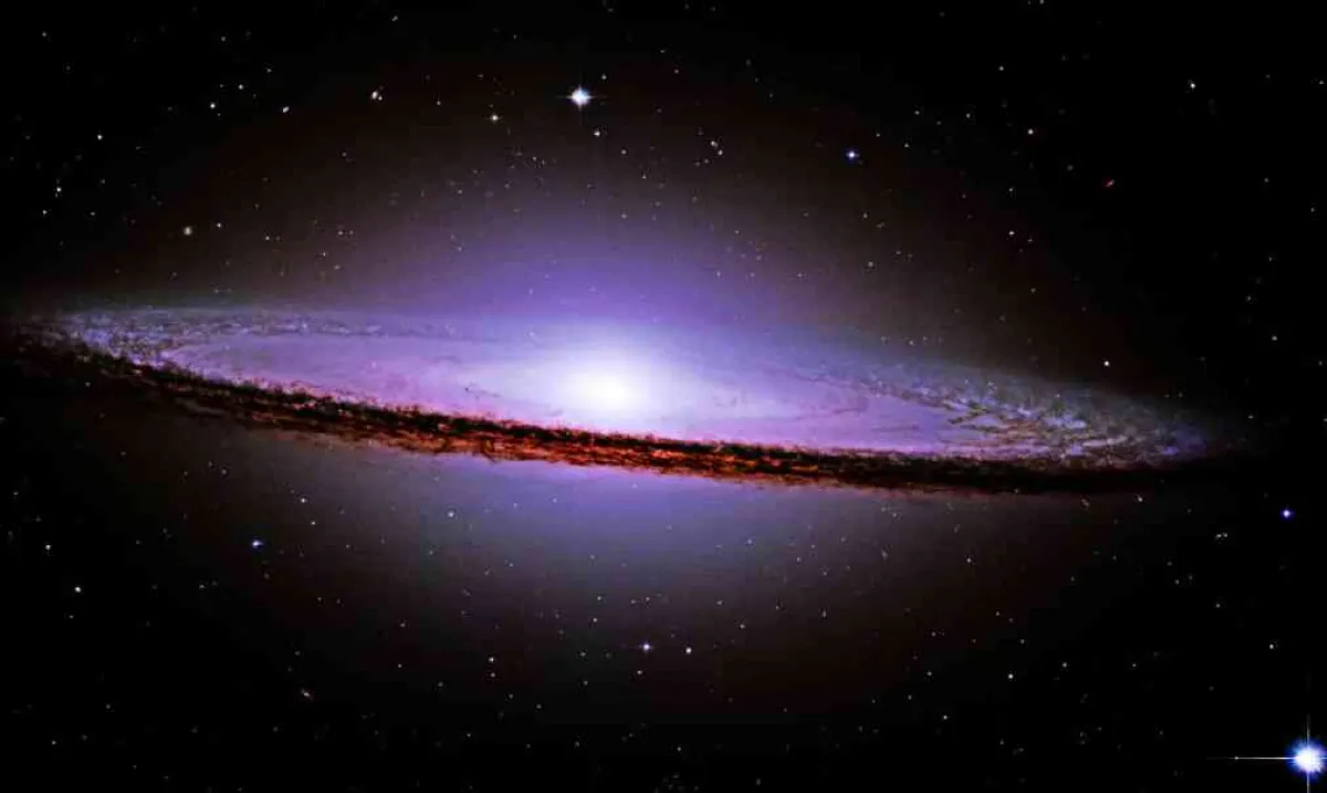 Imagen de la Galaxia del Sombrero, deslumbrante  